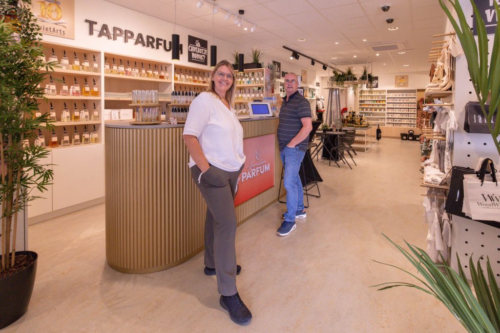 Over SwietArts | Patrick & Monique – Creativiteit, humor & hulpvaardigheid. TapParfum bar